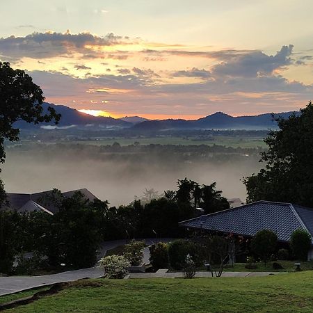 Ranis Lodge Padang Mat Sirat Dış mekan fotoğraf